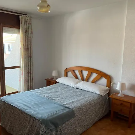 Holiday home Adosado En *